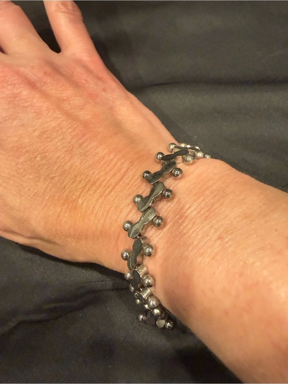 Sterling Silver Peanut Chain Link Bracelet - Hammered Texture Modern Link